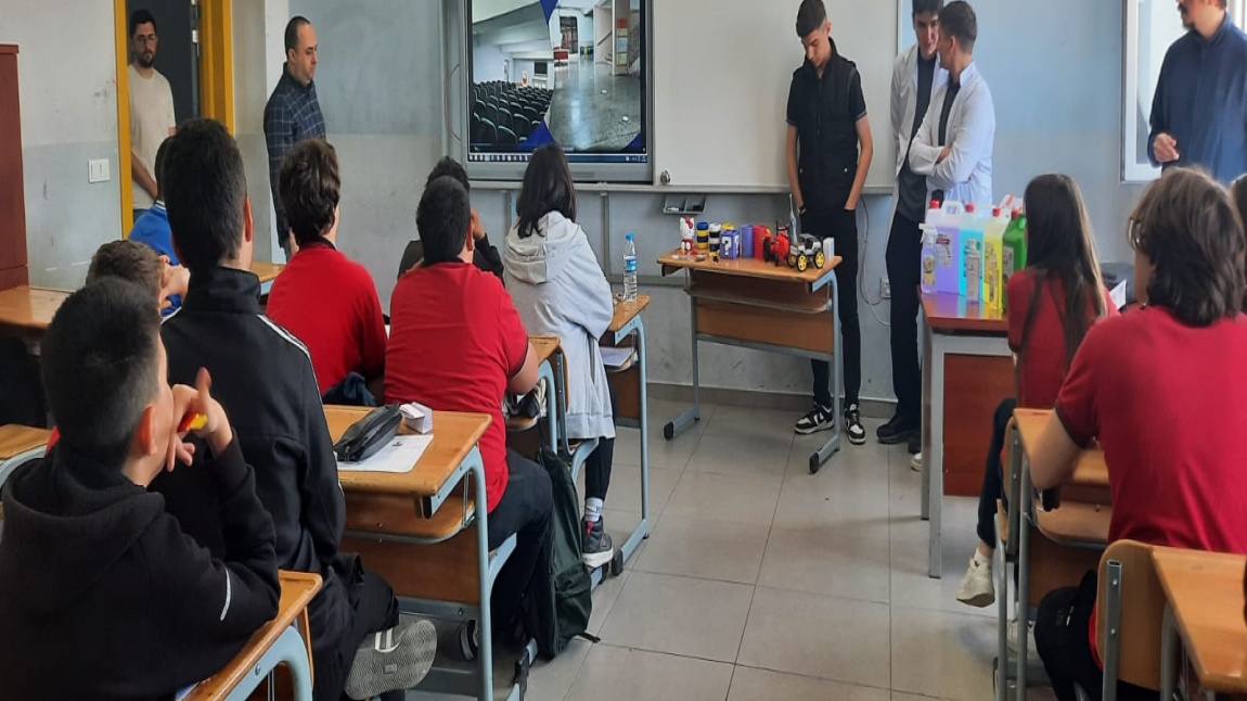 Okulumuzdaki Alanları Tanıtım İçin İlçemizdeki Okulları Ziyaret Ettik.