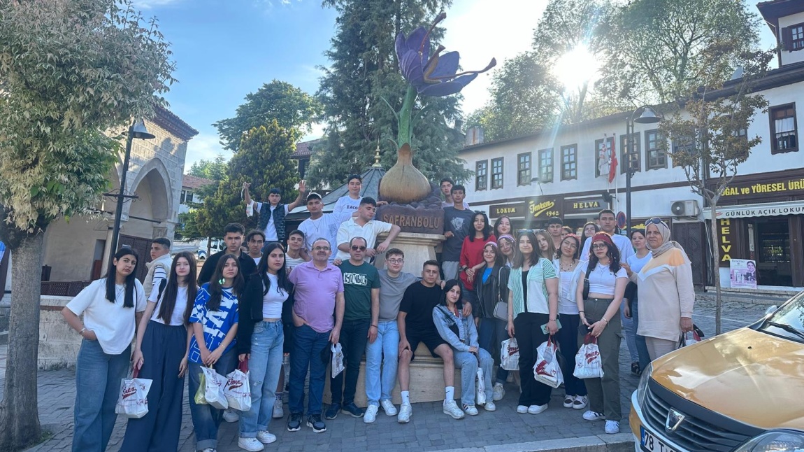 Öğrencilerimiz için Safranbolu ve Amasra Gezisi Düzenledik 